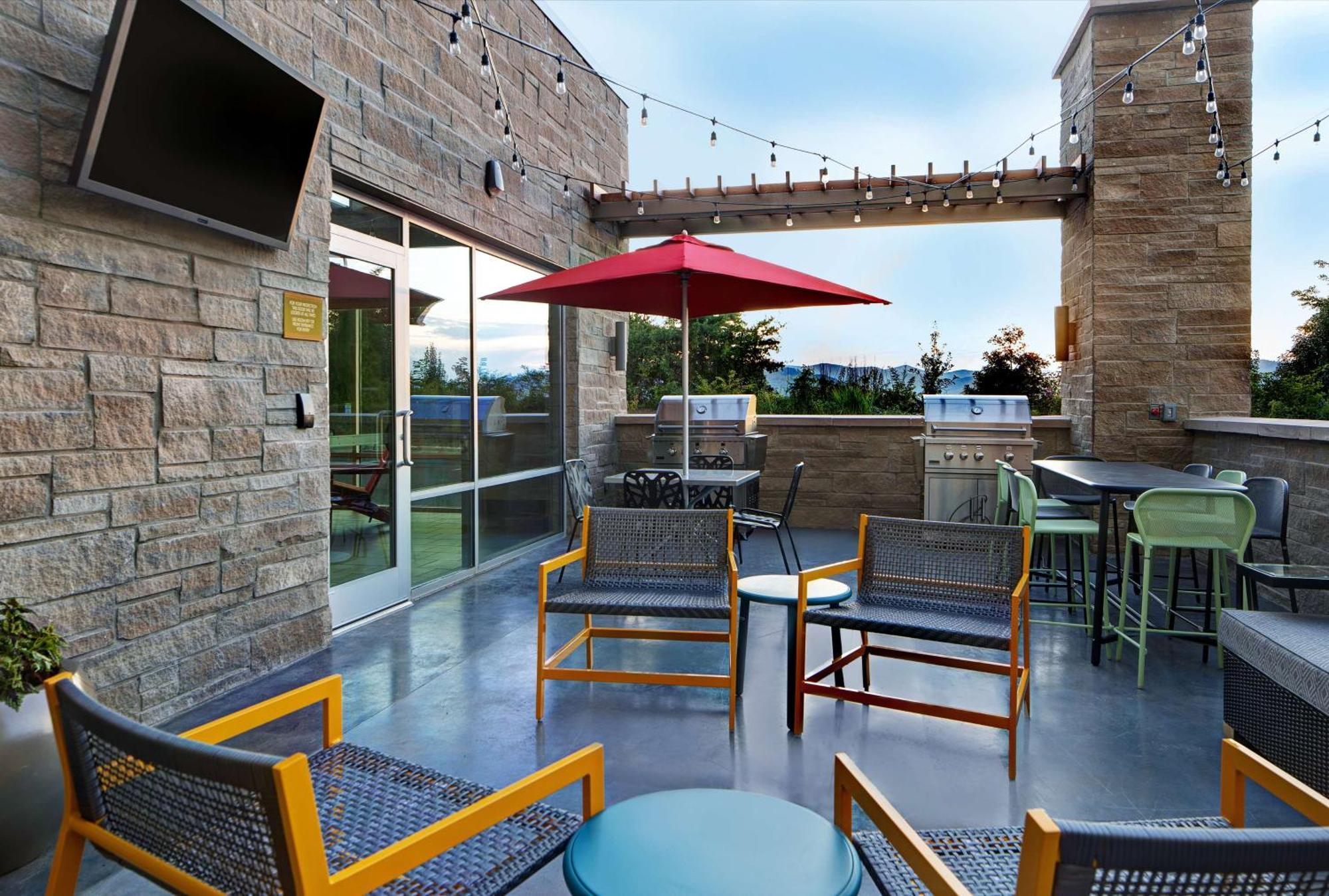 Home2 Suites By Hilton Asheville Airport Arden Екстер'єр фото